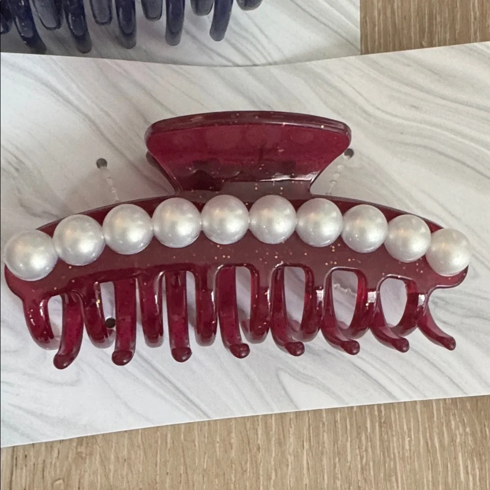 Madison Tyler Glitter Pearl Claw Clip Set NEW 🏷️